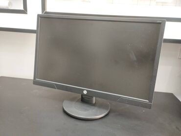 Monitorlar: 22-lik monitor ela veziyyetde hdmi cixiwi var ustunde power kabel ve