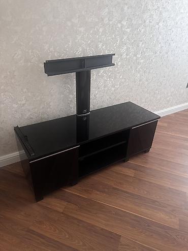 televizor altlığı alcipandan: TV stendi və divar braketi ilə birlikdə - Material: yüksək möhkəmliyə — 1