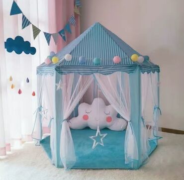Другая детская мебель: Продается вот такой красивый домик с ковриком