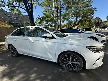 Geely: Geely : 2023 г., Седан — 1