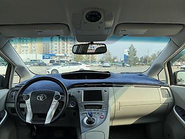 Toyota: Toyota Prius: 2013 г., 1.8 л, Вариатор, Гибрид, Хэтчбэк — 9