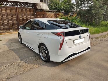 Спойлеры: Задний спойлер Toyota 2017 г., Б/у, Аналог — 5