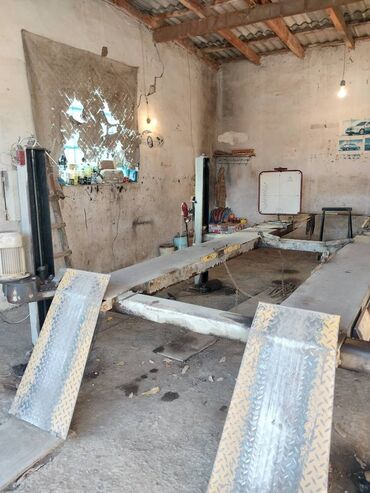 Avtoservis avadanlıqları: Razval aparatı polşa istehsalıdı, işlək vəziyyətdədi və bütün alətləri — 2