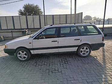 Volkswagen: Volkswagen Passat: 1992 г., 1.8 л, Механика, Бензин, Универсал — 2