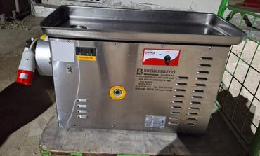 Professional ət çəkən maşınlar: Emperio firmasinin 32lik soyuduculu etcheken mashini 2800 Azn. 6 ay