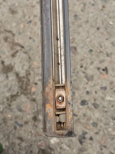 Декоративные накладки: Декоративные накладки Резина, Mercedes-Benz, 1984 г., Б/у, Платная доставка, Самовывоз — 9