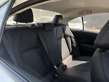 byd yan plus: Toyota Corolla: 2021 г., 1.8 л, Вариатор, Гибрид, Седан — 7