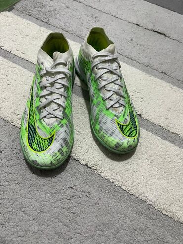 женские кроссовки fila disruptor 2: Мужские кроссовки, 37, Nike, Б/у, цвет - Зеленый, Бесплатная доставка