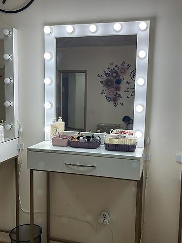 makeup by me: Зеркало для визажистов 3 шт 
Состояние хорошая 
Цена за 1 — 2