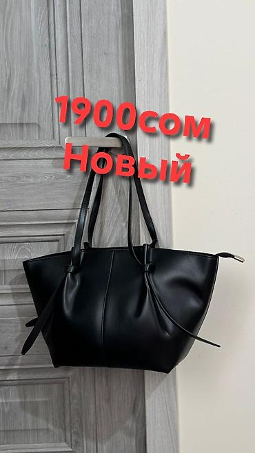 Сумка-тоут женская, черная.Новая - Материал: гладкая экокожа - at lalafo.kg Сумка-тоут женская, черная.Новая - Материал: гладкая экокожа -