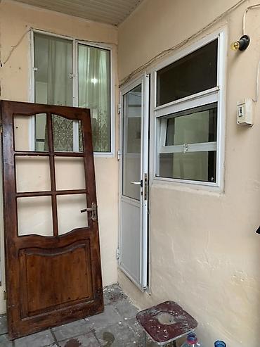Həyət evləri və villaların satışı: - Plan: girişdə dəhliz, 2 yaşayış otağı, ayrıca kiçik mətbəx, sanitar — 8