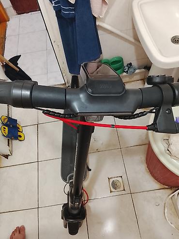 Motonəqliyyat: Skuter 10 gün du alinib 1600 AZN . Tecılı satılır 600 AZN karopka var — 1