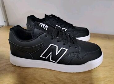 kozne cizme novi pazar: New Balance, 41, color - Black