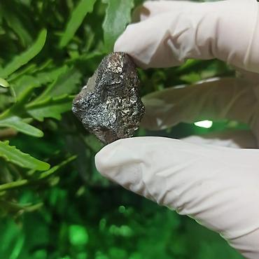 Dekorativ daşlar: Metal Tərkibli Təbii Daşların Satışı – Nadir Kolleksiya Nümunəsi 💎 Bu — 22