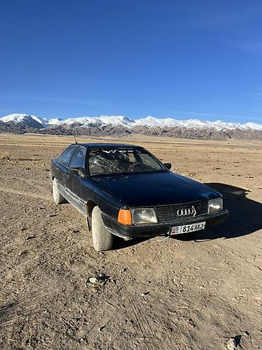 Audi: Audi 100: 1986 г., Седан — 1