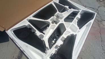 наклейки на бмв: BMW g05 накладки на динамики и ручки салона на bmw g05 все что на