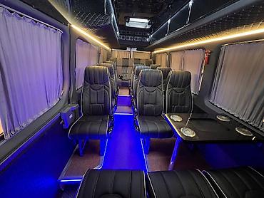 Премиум-микроавтобус Mercedes-Benz Sprinter (высокая крыша) —