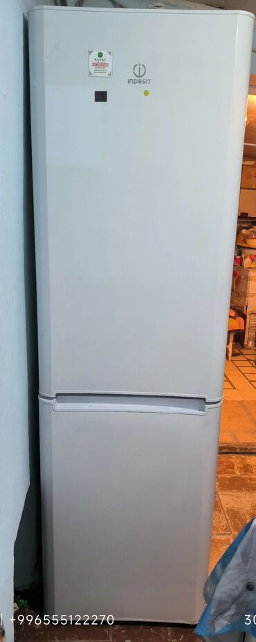 новый маразилник: Холодильник Indesit, Б/у, Двухкамерный, 196 *