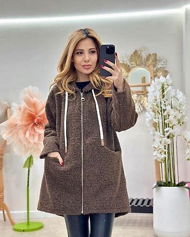 Ostale jakne, kaputi, prsluci: Tedi duks: 3200 dinara
Do xxl — 6