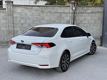 tir: Toyota Corolla: 2020 г., 1.8 л, Гибрид, Седан — 4