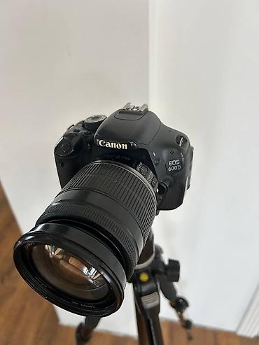 Фотоаппараты: Фотоаппарат Canon EOS 600d в отличном состоянии. Вместе с объективом — 6