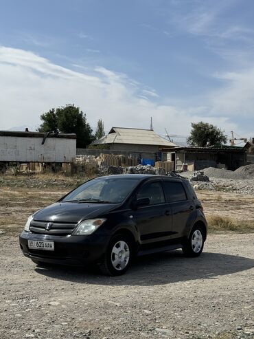 Toyota: Toyota ist: 2003 г., 1.5 л, Автомат, Бензин, Хэтчбэк