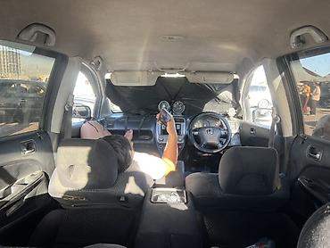 sprinter 4 4: Honda Stream: 2004 г., 2 л, Автомат, Бензин, Минивэн — 7