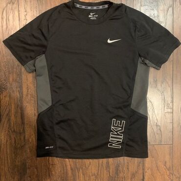 спортивный костюм м: Мужская футболка, M (EU 38), Nike, Б/у, цвет - Черный, Бесплатная доставка