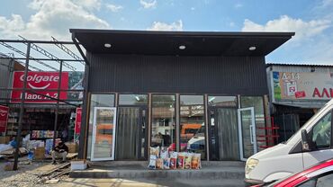 помещение бизнес: Продаю Магазин В бизнес-центре, 138 м², Свежий ремонт, Отдельный вход, 1 этаж