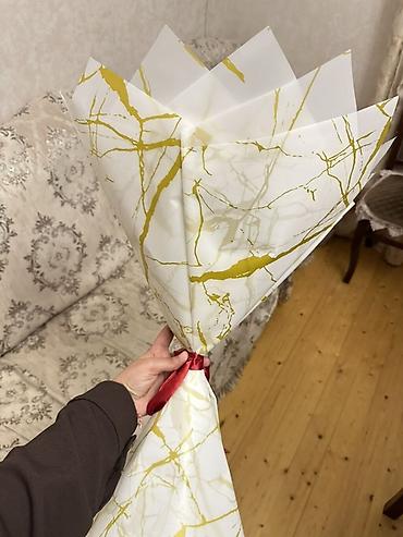 alma gulu: 999 qızılgül kompozisiyası – böyük yuvarlaq buket - Tərkib: çoxsaylı — 4