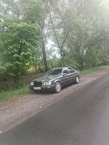 Транспорт: Mercedes-Benz W124: 1992 г., 2.3 л, Механика, Бензин, Седан — 8