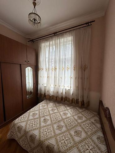 Mənzillər: Bakı, 2 otaqlı, Köhnə tikili, m. Nizami, 45 kv. m — 1