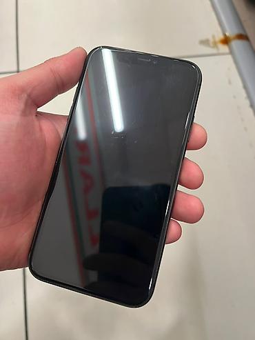 ideal iphone: IPhone 11, Qara, Face ID — 2