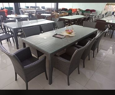 Bağ, çöl masa və oturacaq dəstləri: Kvadrat masa, Açılmayan, Stullar ilə, Həsir toxunuşlu — 4