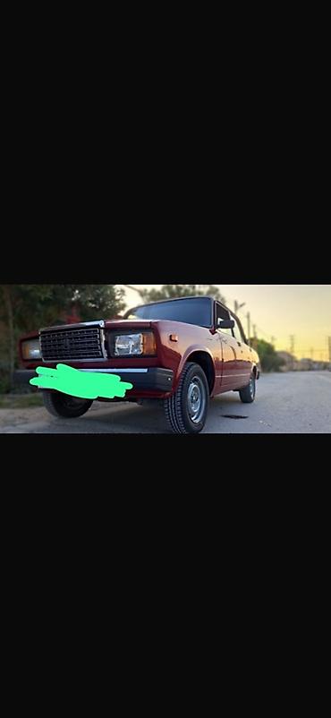 vaz 2107 2017: VAZ 2107, bord rəngdə sedan Texniki xüsusiyyətlər: - Korpus: 4 qapılı — 3