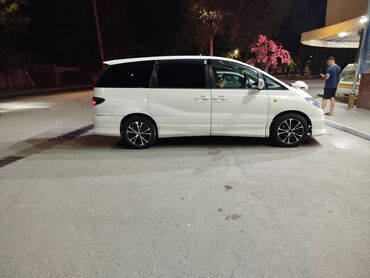продаю тайота альфард: Минивэн Toyota Estima (левый руль не просматривается), белый цвет