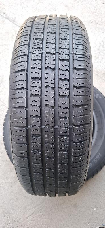 online prodaja guma: Prodajem jednu polovnu letnju auto gumu dimenzije 185 65 R15 Riken — 1