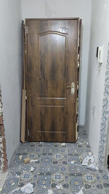 3 qiz səkilləri: 3 eyni rengde formada qapidir 3 unude bir yerde verirəm isteyen olsa — 1