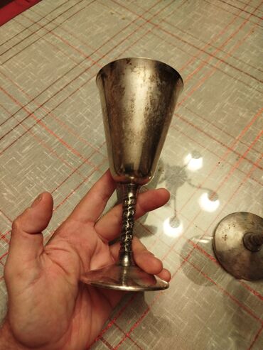 Čaše: Metalne case,solje. 6 komada,mislim da su posrebrene,nisam siguran — 15