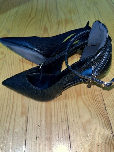 туфли новая не разу не одевала: Туфли, Размер: 38, Новый