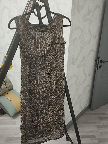 hamilə paltarları: Her biri 5 ve 10 azndi Qadın paltoları dəsti 1) Leopard naxışlı — 2