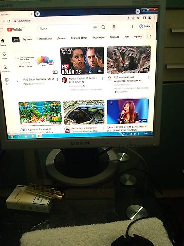 22 ekran monitör: Samsung kompüter monitoru - Ekran ölçüsü: təxminən 19–20 düym (geniş — 2