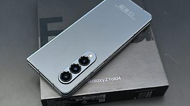 z fold 3: Samsung Galaxy Z Fold 4, Б/у, 256 ГБ, цвет - Серый, 2 SIM — 1