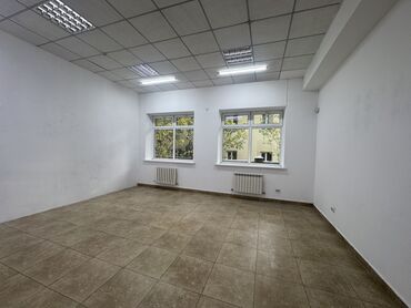 продаю участок маяфка: Сдаю Офис, 150 м², В жилом комплексе, 1 линия, С отдельным входом, С отдельным сан узлом