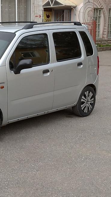 Suzuki: Suzuki Wagon R: 2003 г., 1.3 л, Механика, Бензин, Минивэн — 4