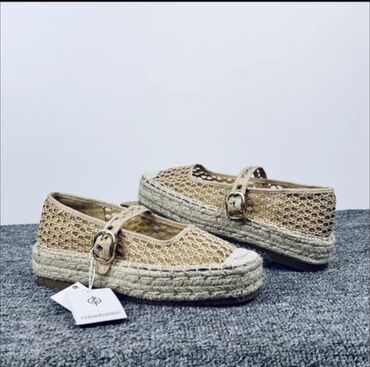 adidas ayaqqabı: Baletkalar, Ölçü: 37, rəng - Bej, Yeni