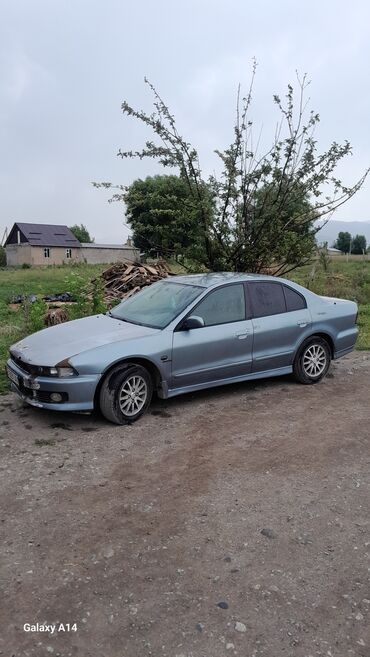 Mitsubishi: Mitsubishi Galant: 2002 г., 2 л, Механика, Бензин, Седан