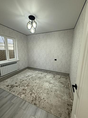 пол дома бишкеке: 4 комнаты, 93 м², 3 соток, Военно-Антоновка, Собственник — 6