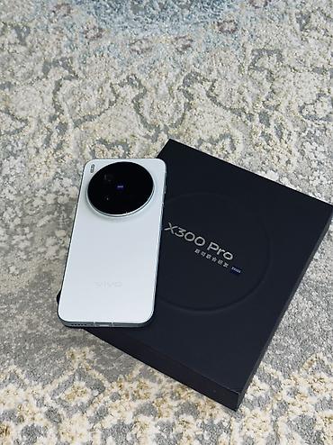 note 3: Vivo X300 Pro, Новый, 512 ГБ, цвет - Голубой, 1 SIM, 2 SIM — 1