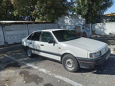 stepwgn rg: Volkswagen Passat: 1992 г., Седан — 2